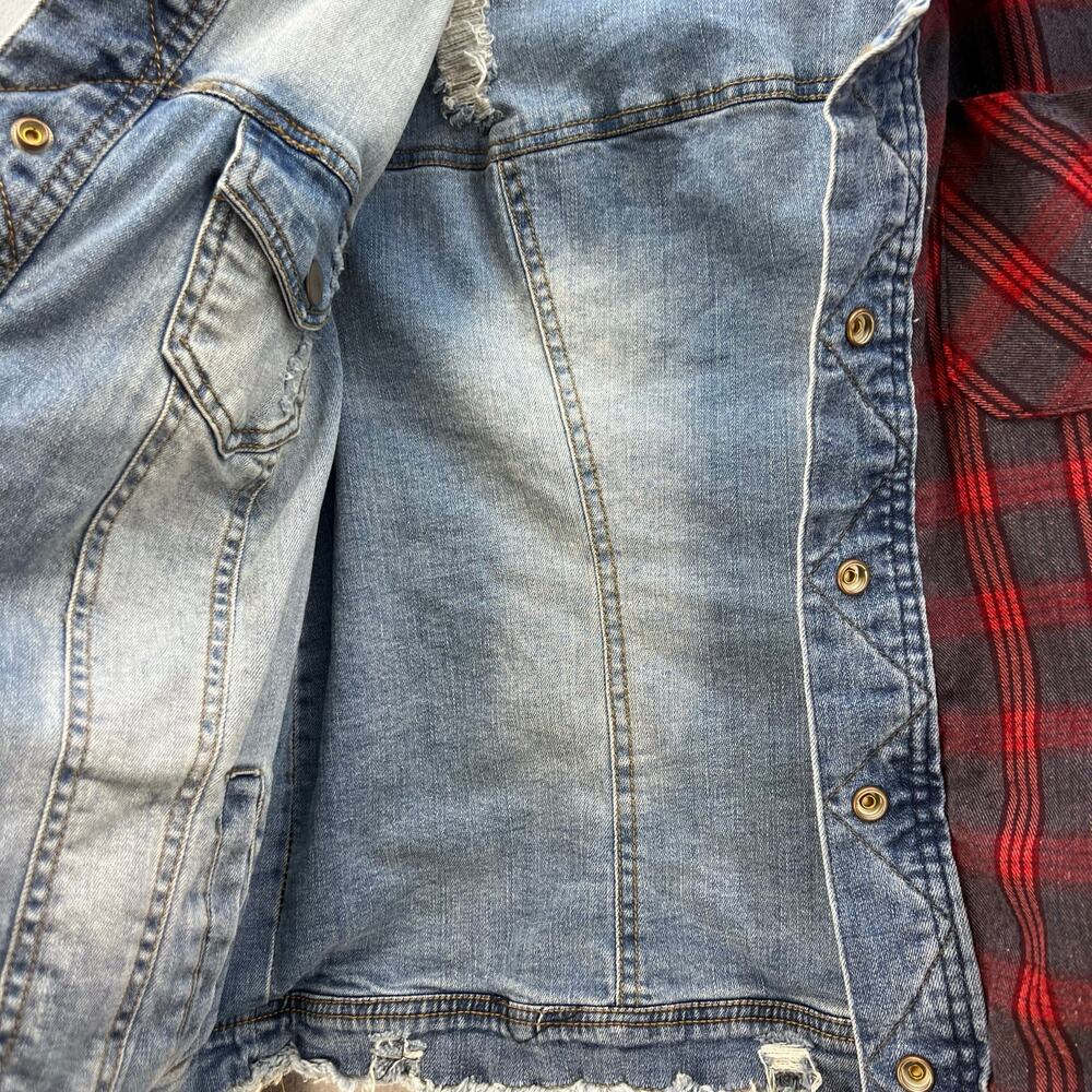 BKE Denim Jean Jacket Women's S Blue and Red Plaid Fully Reversable Preppy - Picture 7 of 14